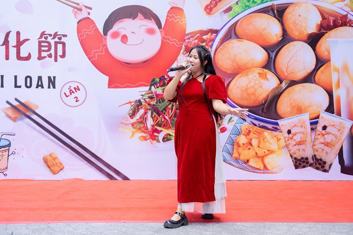 Sinh viên HUTECH thưởng thức món ngon, giao lưu văn hóa xứ Đài qua "Ngày hội văn hóa ẩm thực Đài Loan" lần 2 224
