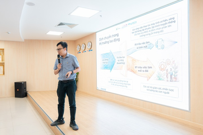 IT-ers HUTECH rèn luyện bản lĩnh nghề và bí kíp nâng cấp hồ sơ tìm việc 56