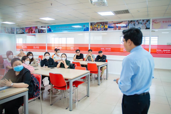 Sinh viên Viện Công nghệ Việt - Nhật tìm hiểu về quyền tác giả trong Nghiên cứu khoa học 45