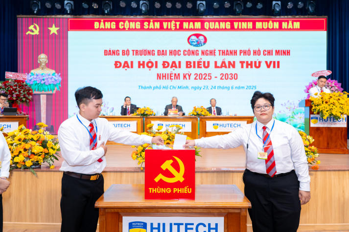 Đại hội Đại biểu Đảng bộ HUTECH lần VII: Khởi đầu vững vàng cho nhiệm kỳ 2025-2030 219