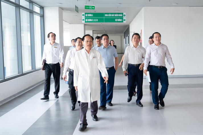 HUTECH và Bệnh viện Đa khoa khu vực Thủ Đức mở rộng hợp tác chuyên sâu trong đào tạo, nghiên cứu y khoa 86