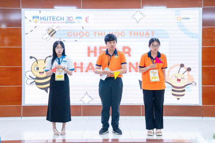 HUTECH Spelling Bee 2025: “Đấu trường từ vựng” của những bản lĩnh trẻ 59
