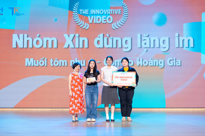 Gần 40 sản phẩm truyền thông của sinh viên Truyền thông đa phương tiện “on air” 105