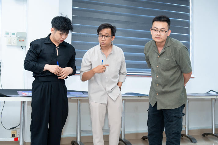 Gần 150 tác phẩm của sinh viên Thiết kế đồ họa mở ra góc nhìn mới về hội họa số 63