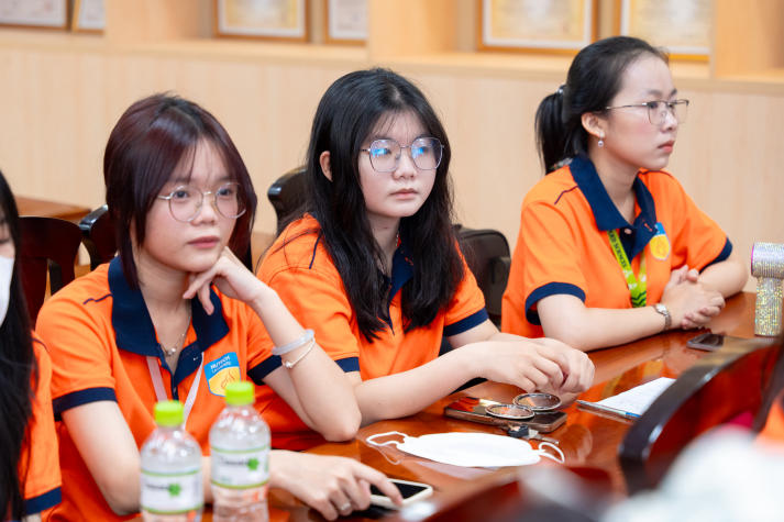 Sinh viên Công nghệ thẩm mỹ “chạm ngõ” nghề làm đẹp chuyên nghiệp, mở lối tương lai đầy triển vọng 57