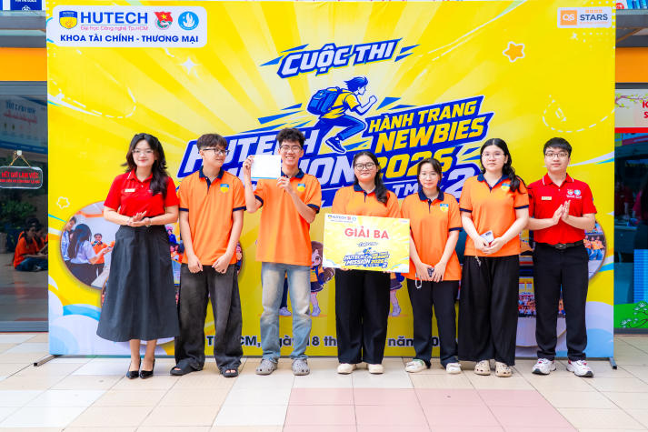 [Ảnh] HUTECH Mission 2026 kết nối sức trẻ Khoa Tài chính - Thương mại 116