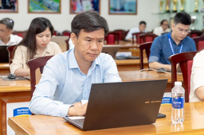 Bồi dưỡng kỹ năng sử dụng AI trong giảng dạy - bước tiến chuyển đổi số tại HUTECH 60