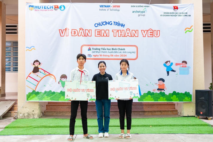 Viện Công nghệ Việt - Nhật HUTECH lan tỏa yêu thương tại tỉnh Long An 72