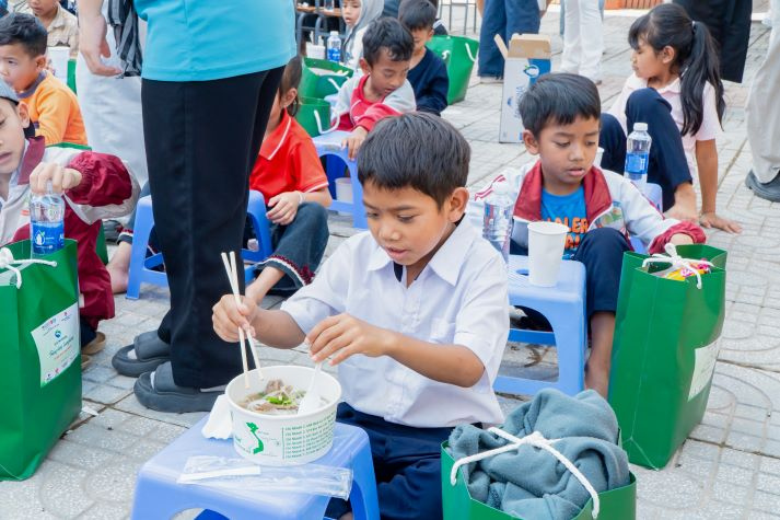 “Trăng sáng Langbiang” mang mùa Trung thu ấm áp đến học sinh Đà Lạt 103
