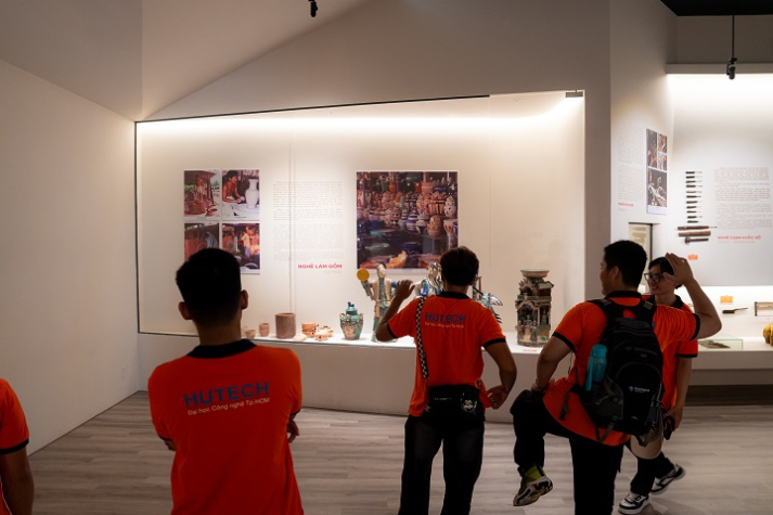 Sinh viên VKIT tiếp nối hành trình khám phá di sản tại Bảo tàng TP.HCM và Dinh Độc Lập 16