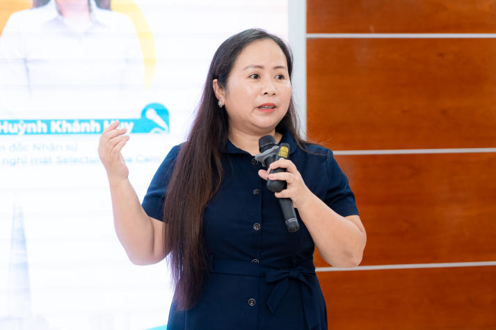 Sinh viên Khoa Hàn Quốc học khám phá cơ hội nghề nghiệp du lịch cùng đại diện Selectum Noa Cam Ranh 36