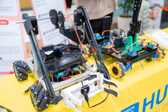 Ngày hội “STEAM your life, Bright your future!”: “Teen” THPT Lê Quý Đôn khai phá tư duy khoa học - công nghệ 64