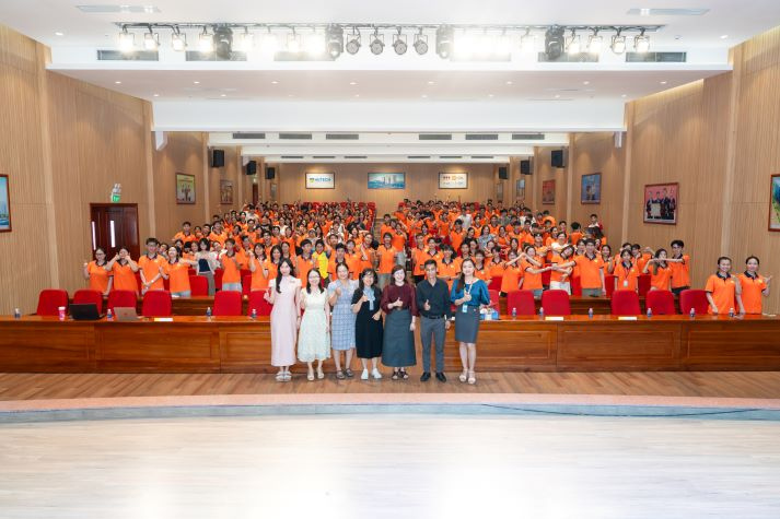 VJIT kết nối chuyên gia đa lĩnh vực, gợi mở giải pháp đổi mới sáng tạo cho đô thị xanh 96
