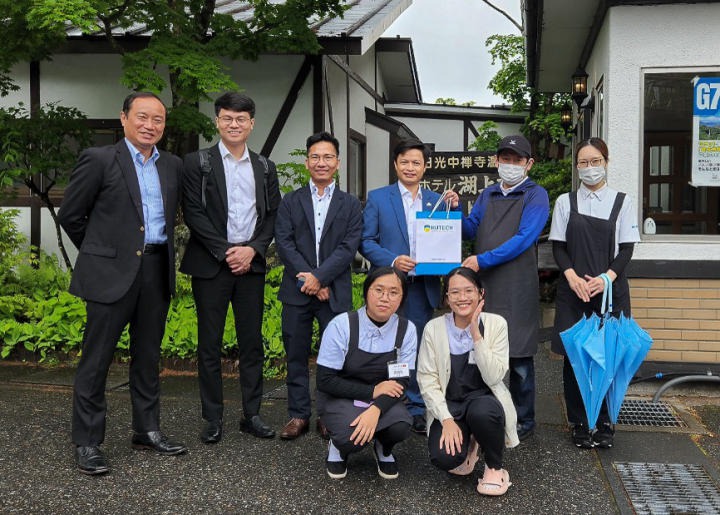 Đại diện HUTECH đến thăm sinh viên Viện Công nghệ Việt - Nhật đang thực tập tại Nhật Bản 39