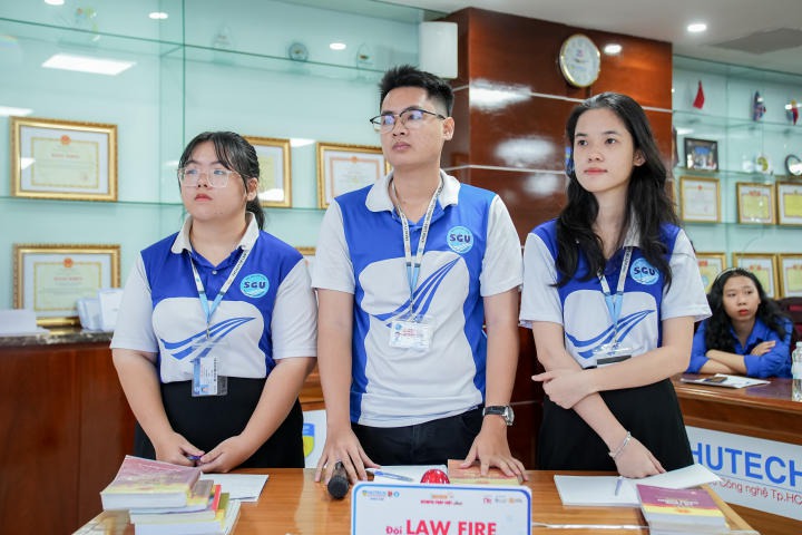 Sinh viên Khoa Luật HUTECH xuất sắc đạt ngôi vị Quán quân cuộc thi Olympic Pháp luật lần thứ 8 78