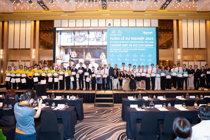 ​[Video] Sinh viên Quản trị khách sạn "chạm ngõ" ngành nghề cùng JW Marriott Hotel & Suites SaiGon 83