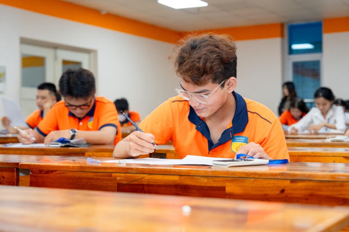 Lộ diện Top 12 đội thi vào vòng Tăng tốc Cuộc thi “HUTECH HRM Challenge” lần II năm 2024 36