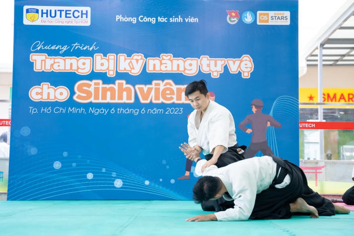 Sinh viên HUTECH sẵn sàng trang bị kỹ năng tự vệ vào 27/7 tới 22