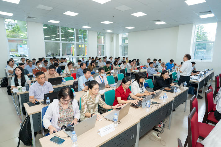 Giảng viên HUTECH tiếp cận phương pháp giảng dạy, đánh giá người học thời AI 131