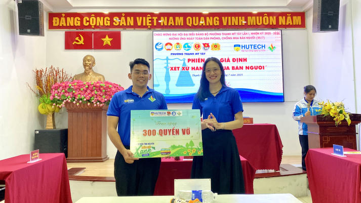 Mùa hè xanh HUTECH 2025 khép lại, mở ra hành trình trưởng thành trong mỗi sinh viên 155