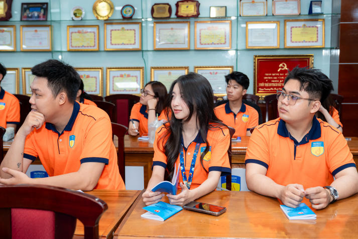 Lớp phát triển Đoàn viên đợt 2 năm học 2025-2026 bồi dưỡng lý tưởng cho thế hệ trẻ 41