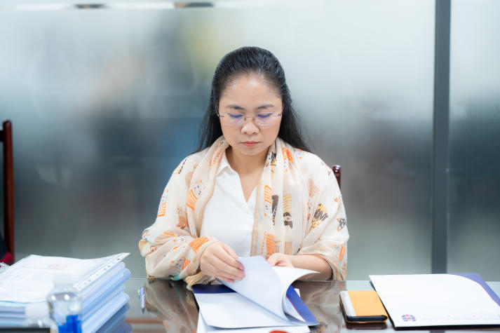 Bức tranh nghiên cứu thực tiễn về quản trị, dịch vụ và thị trường qua buổi bảo vệ luận văn/đề án Thạc sĩ Quản trị kinh doanh 25