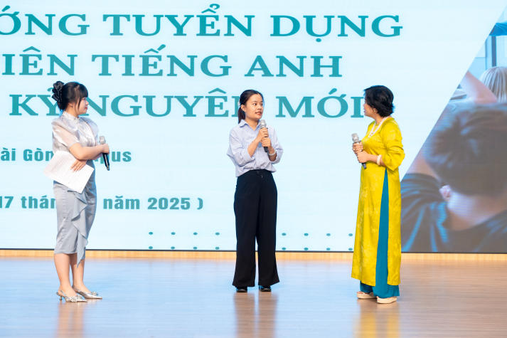 “Be the T.E.A.C.H.E.R the world needs”: Sinh viên Khoa Tiếng Anh tìm hiểu về nghề giáo trong kỷ nguyên số 84