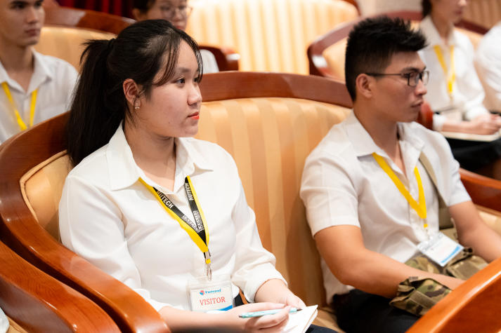 Sinh viên Khoa Tiếng Anh khám phá giá trị tiếng Anh trong lĩnh vực dịch vụ tại Vietravel 27