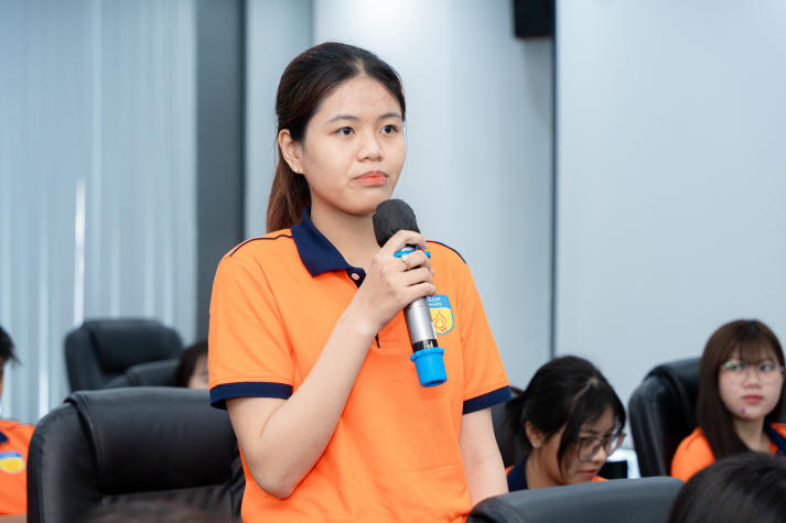 Sinh viên Khoa Tài chính - Thương mại HUTECH mở rộng góc nhìn nghề nghiệp tại Vietbank 47