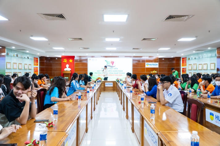 Đại hội Đội viên Đội Thanh niên xung kích Khoa Tài chính - Thương mại lần thứ XIV (2023-2024) mở ra nhiệm kỳ mới đầy hứa hẹn 10