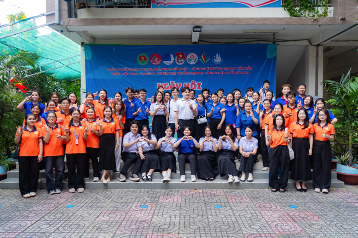 Kết nối cộng đồng, lan tỏa hoạt động xanh cùng sinh viên Khoa Tài chính - Thương mại 138