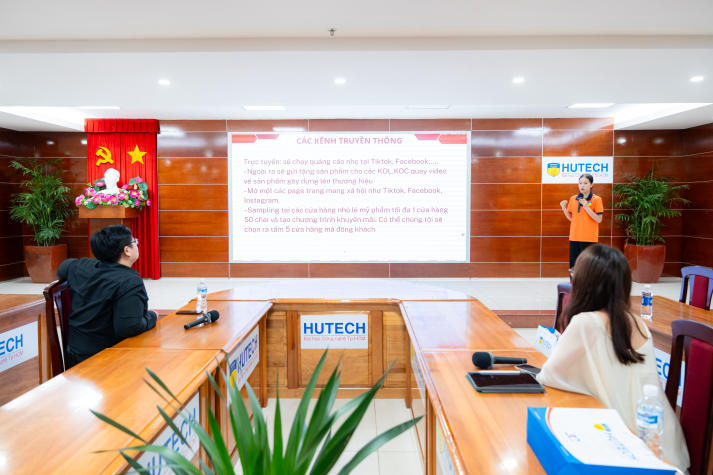 Top 22 HUTECH Startup Wings 2025 hoàn thiện kỹ năng Thuyết trình và Trình bày dự án, sẵn sàng cho vòng Bản lĩnh Nhà khởi nghiệp 108