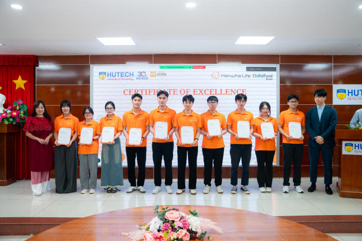 Hanwha Life Finance Mentor wraps up, highlighting growth of 40 HUTECH students 53