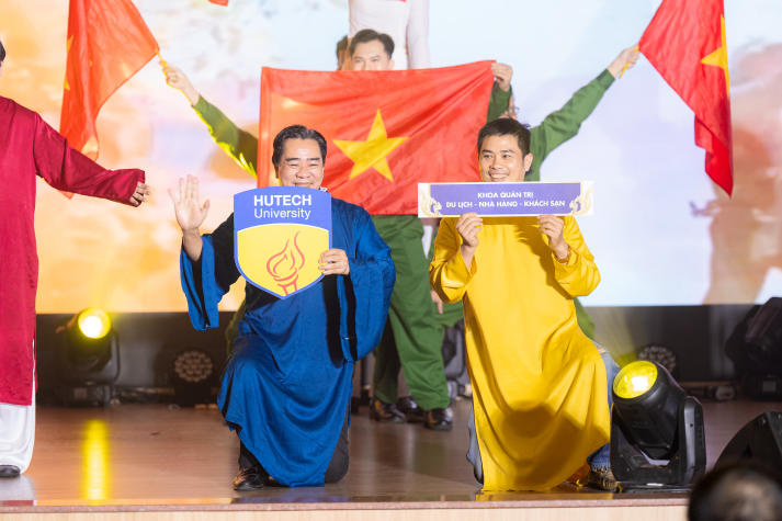 Một mùa giai điệu thăng hoa: HUTECH tôn vinh tháng 11 qua “Tiếng hát từ giảng đường” 2025 27
