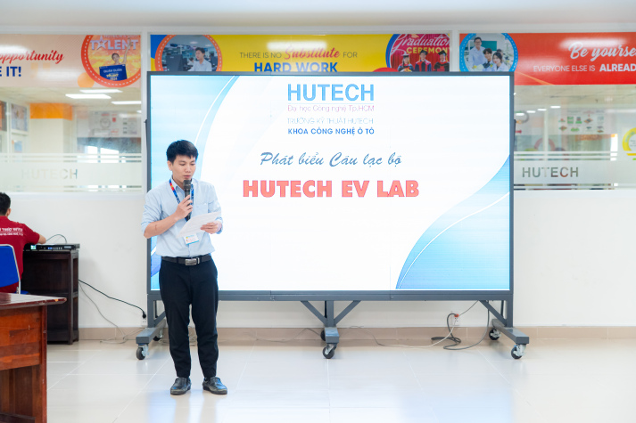 Sinh viên Trường Kỹ thuật HUTECH mở rộng hành trình khám phá công nghệ cùng loạt sân chơi mới 30