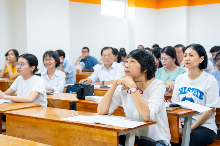 HUTECH tập huấn cán bộ coi thi: Sẵn sàng cho kỳ thi học kỳ 1A năm học 2025-2026 nghiêm túc, hiệu quả 39