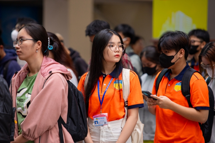 Nói không với thuốc lá, thuốc lá điện tử, HUTECH-ers chung tay giữ gìn môi trường học tập an toàn, lành mạnh 35