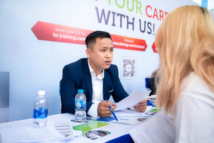 66 doanh nghiệp “đổ bộ” HUTECH Career Day 2023 mang đến hơn 4.800 đầu việc cho sinh viên 166