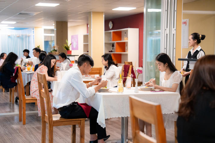 Pura Dining - Khi sinh viên HUTECH vận hành nhà hàng chay fine dining như một mô hình kinh doanh thực thụ 103
