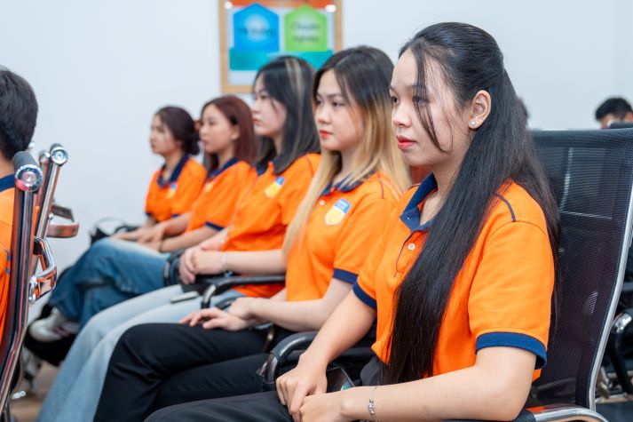 Tham quan Công ty CP Savista, sinh viên Khoa Quản trị kinh doanh khám phá quy trình quản lý bất động sản 25