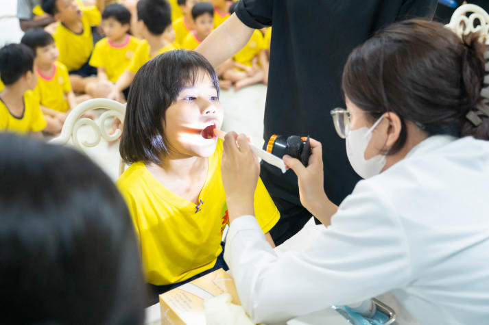 Cựu sinh viên và doanh nhân HUTECH viết tiếp hành trình nhân ái tại Mái ấm tình thương Phúc Lâm 53
