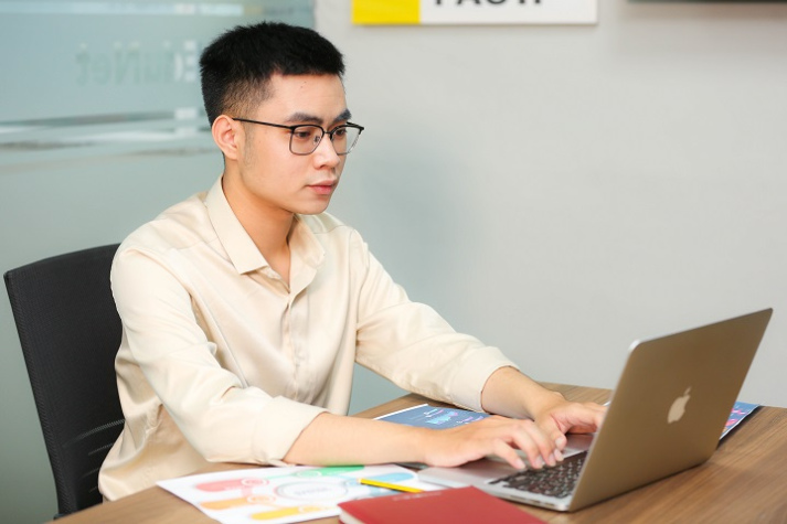 [Hướng nghiệp 2026] Học Quản trị kinh doanh trong kỷ nguyên AI: Gen Z cần chuẩn bị gì? 5