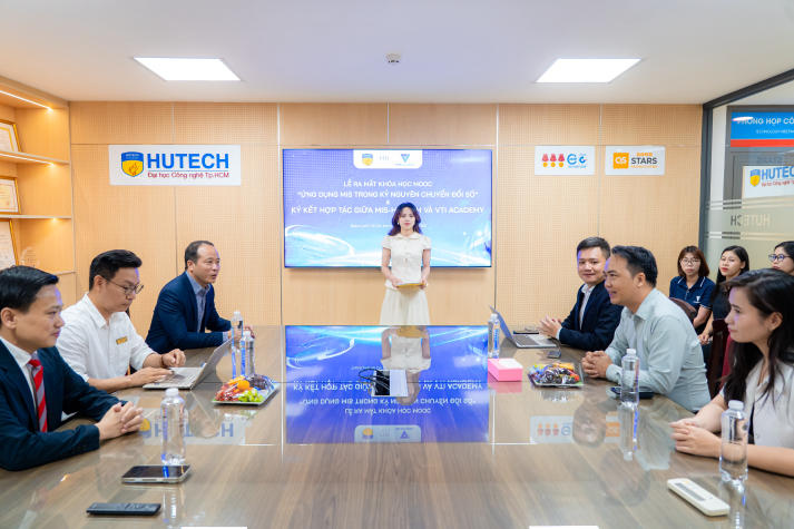 HUTECH ra mắt khóa học MIS và ký kết hợp tác chiến lược cùng VTI Academy 28