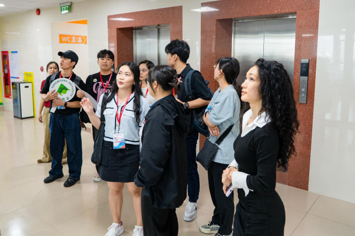 [Video] HUTECH kết nối sinh viên quốc tế, lan tỏa không gian học tập hiện đại và năng động 32