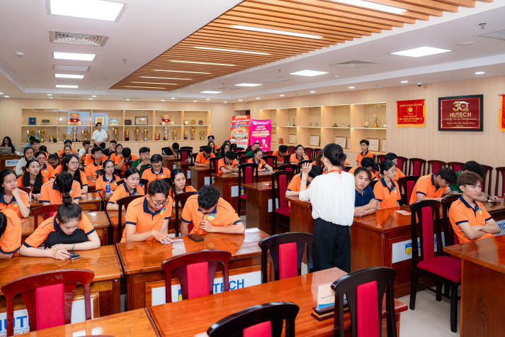 Sinh viên Viện Khoa học Ứng dụng rèn kỹ năng viết CV, sẵn sàng chinh phục nhà tuyển dụng 75