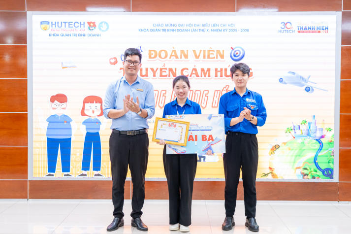 Đoàn viên thời đại số: Sinh viên Khoa Quản trị kinh doanh tỏa sáng trong hành trình truyền cảm hứng 163