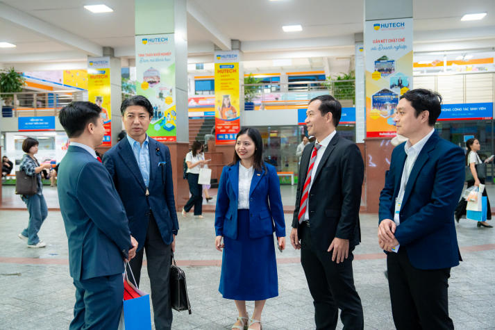 HUTECH đón tiếp Hạ nghị sĩ Nhật Bản, thống nhất nhiều định hướng hợp tác giáo dục bền vững 99