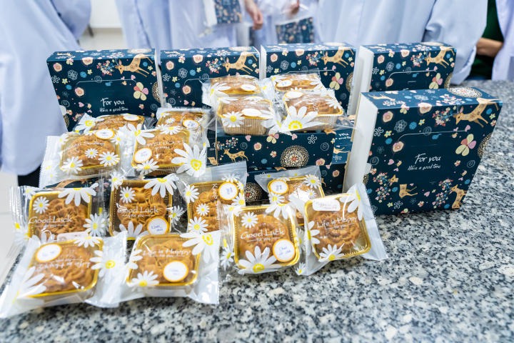Sinh viên Viện Khoa học Ứng dụng HUTECH tự tay làm bánh handmade lan tỏa hương vị Tết Đoàn viên 78