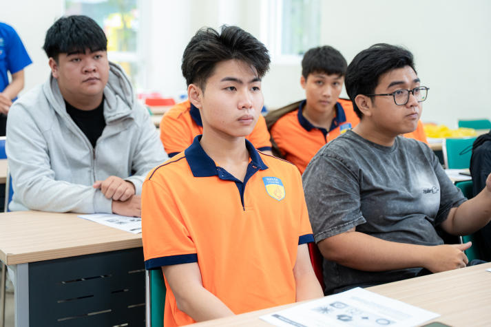 Sinh viên Công nghệ thông tin nâng cao năng lực tiếng Anh chuyên ngành trong kỷ nguyên AI 45