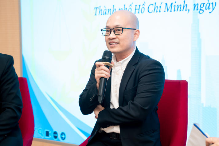 Sinh viên Khoa Luật lắng nghe câu chuyện làm nghề từ những luật sư hàng đầu 90